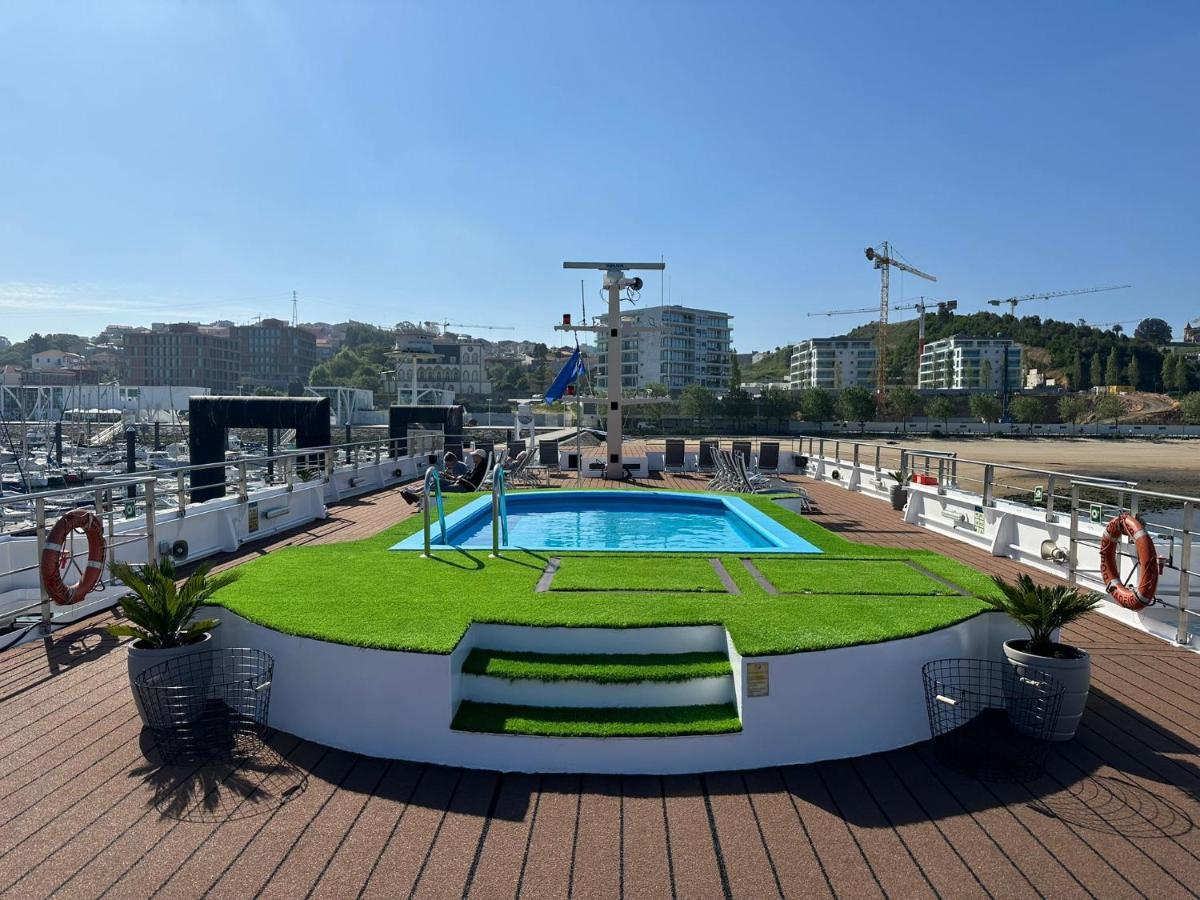 Готель Douro Cruiser Віла-Нова-де-Гая Екстер'єр фото